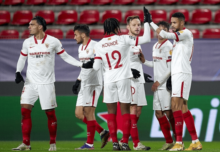 欧联杯最新形势：洛杉矶快船高居榜首，费城76人强势追赶，冠军归属成迷的简单介绍